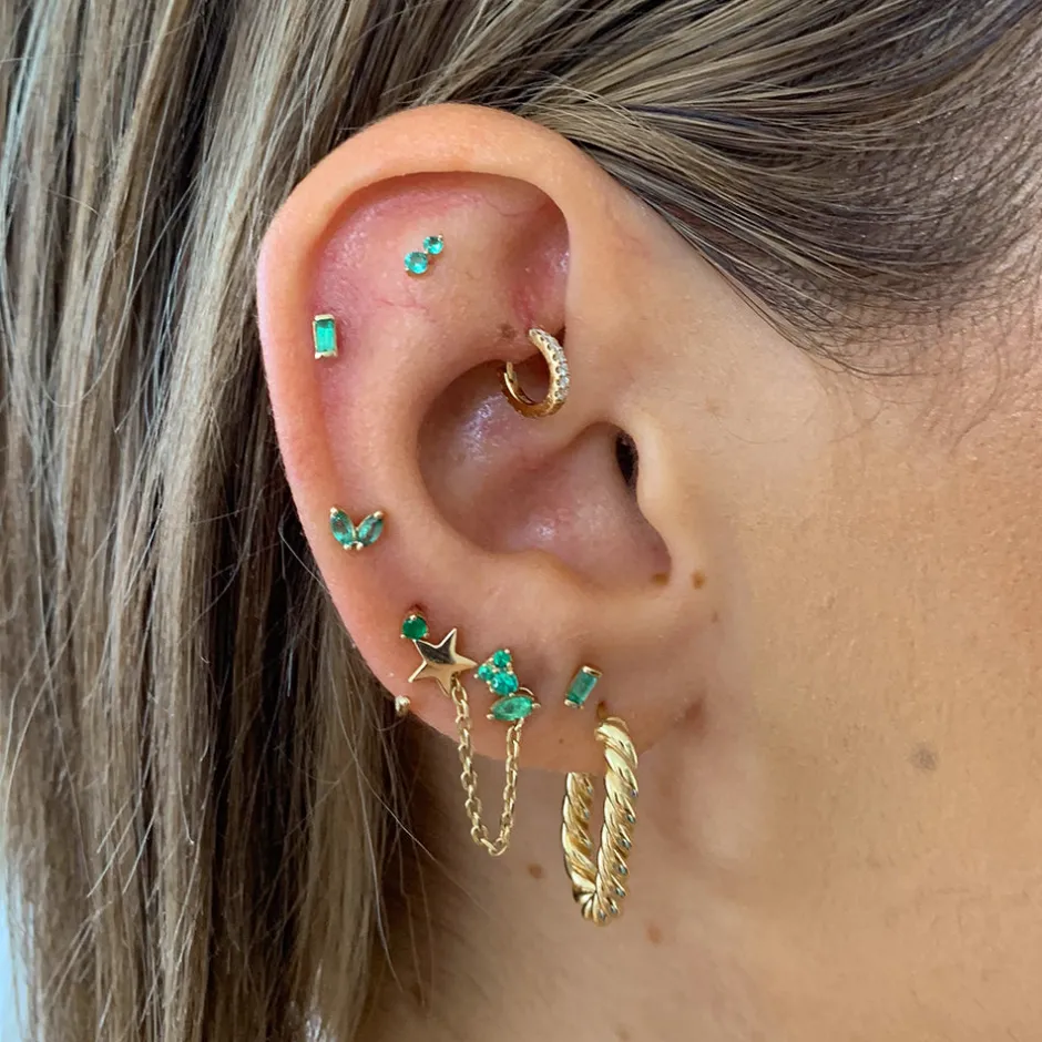 Online Emerald Twin Cluster Helix Single Stud Earring in 10k Gold Birthstone Jewellery | Natural Gemstones