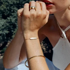 Discount Engravable Bar Bracelet in Gold Best Selling Gifts | Gifts For Her