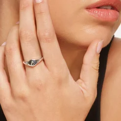 Best Engravable Circle Signet Pinky Ring in Silver Best Selling Gifts | Engravable Jewellery