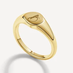 Best Engravable Circle Signet Pinky Ring in Gold Best Selling Gifts | Engravable Jewellery
