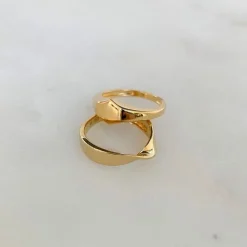 Best Engravable Hexagon Signet Pinky Ring in Gold Gifts For Him | Engravable Jewellery