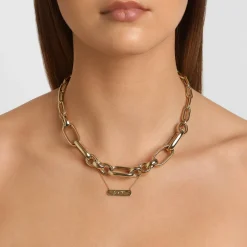 Hot Engravable Horizontal Bar Necklace in Gold Best Selling Gifts | Best Friend Gifts