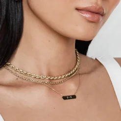 Hot Engravable Horizontal Bar Necklace in Gold Best Selling Gifts | Best Friend Gifts