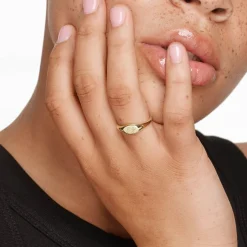 New Engravable Oval Signet Pinky Ring in 10k Gold Engravable Jewellery | Rings