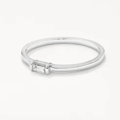 Outlet Laboratory-Grown Diamond Baguette Solitaire Ring in Silver Gifts For Her | Under $500