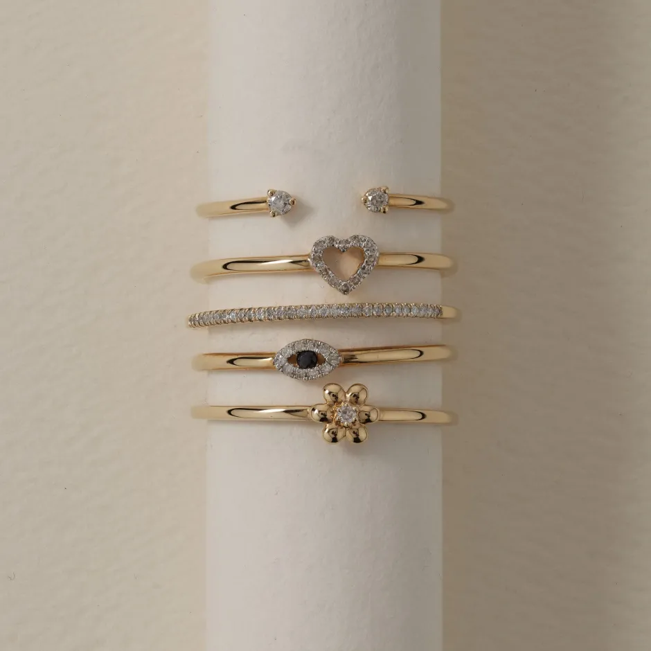 Hot Micro Diamond Daisy Ring in 10k Gold Rings | Diamond Rings