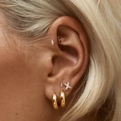 Outlet Mini Curve Hoop Earrings in Gold Best Friend Gifts | Under $150