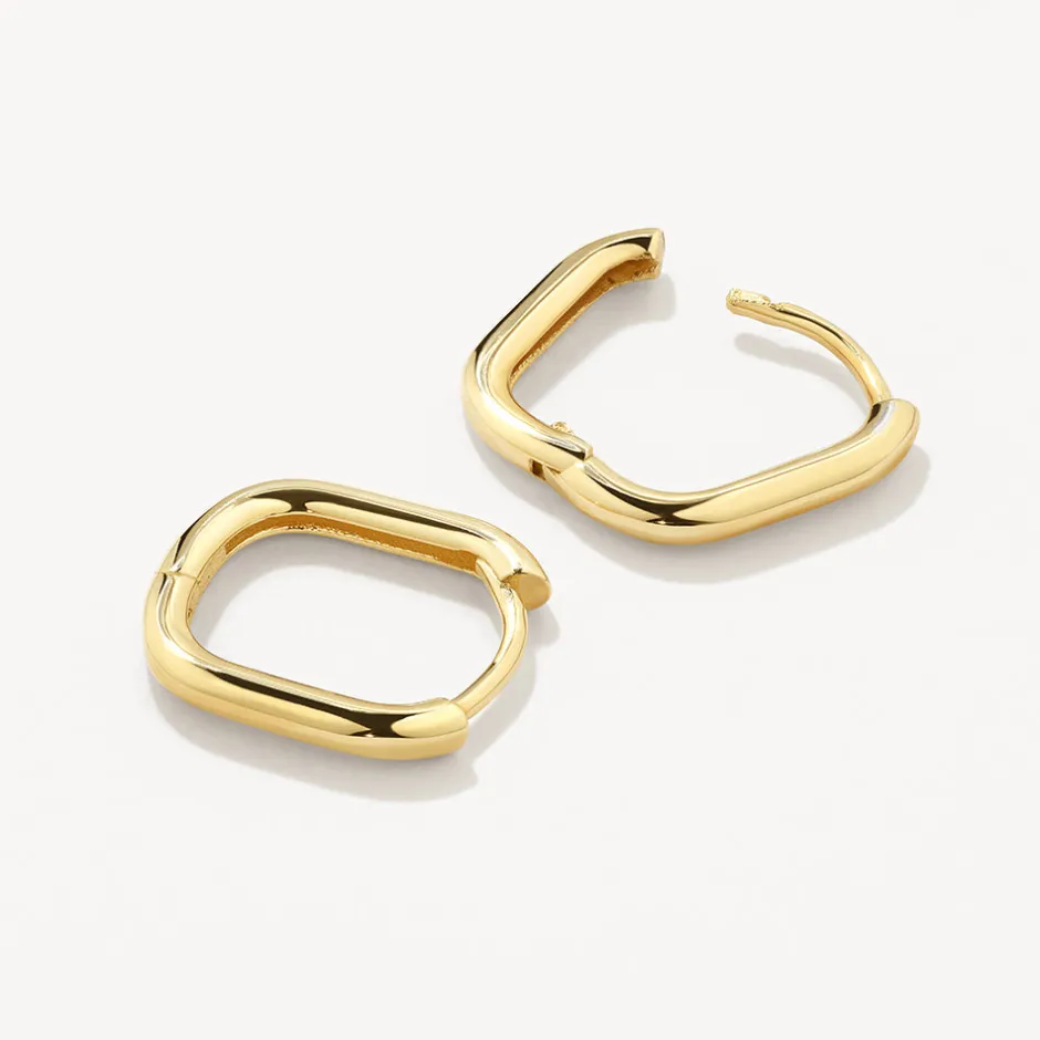 Hot Oval Paperclip Huggie Earrings in 10k Gold 10k Gold | Unisex