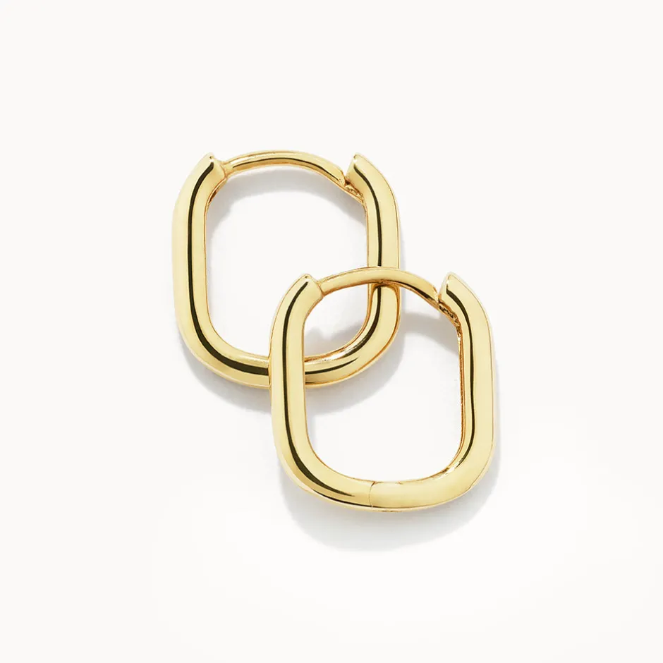 Hot Oval Paperclip Huggie Earrings in 10k Gold 10k Gold | Unisex